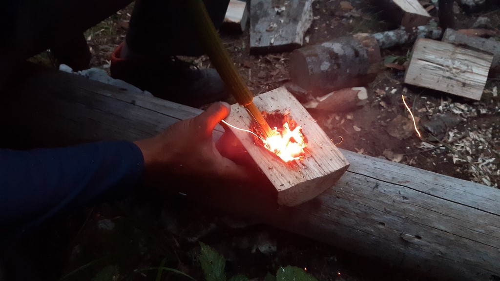 fabrication bol en bois brûlé
